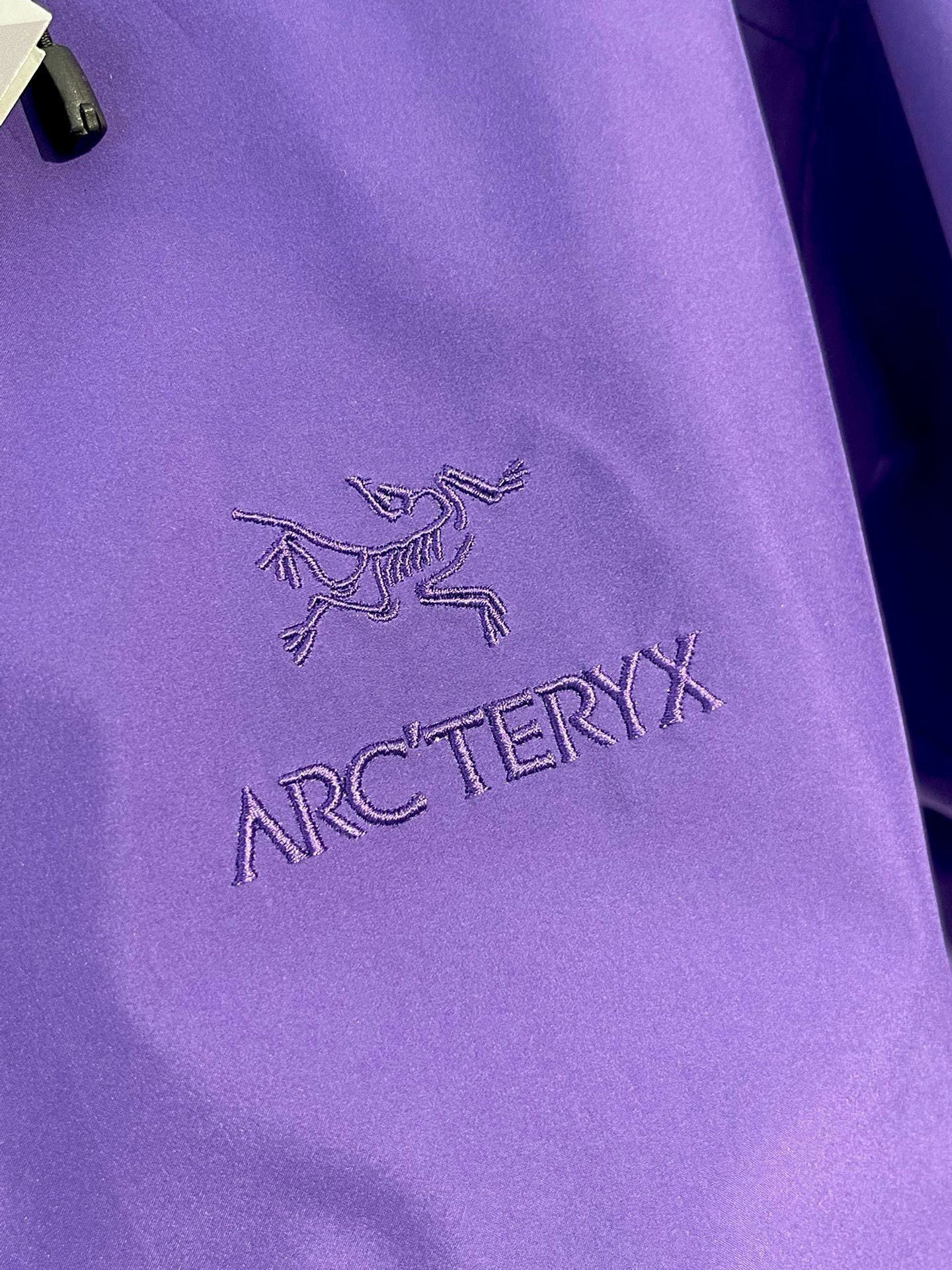 CLIMBERS WINDSHELL “Phantom Purple”