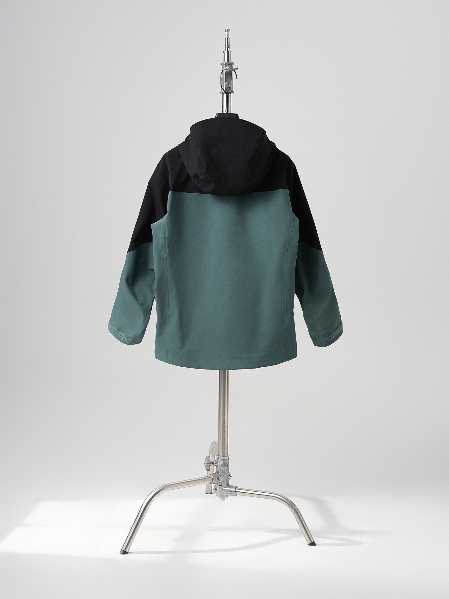 CLIMBERS WINDSHELL “Black Green”