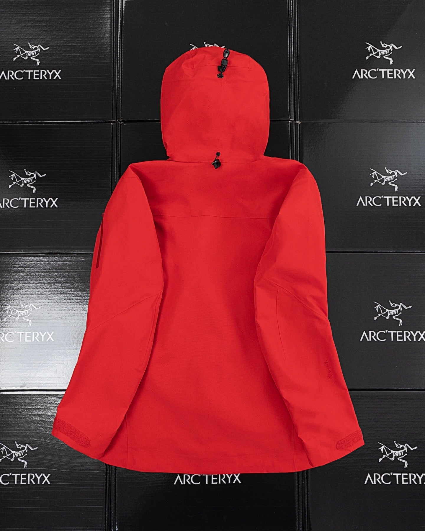 CLIMBERS WINDSHELL “Casper Red”