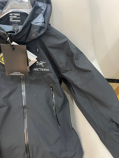 CLIMBERS WINDSHELL “Black”