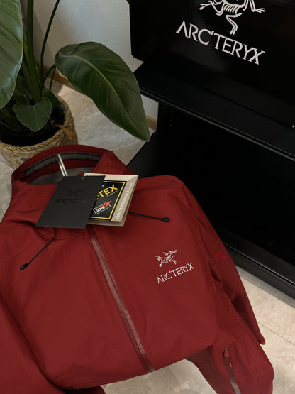 CLIMBERS WINDSHELL “Bordeaux Red”