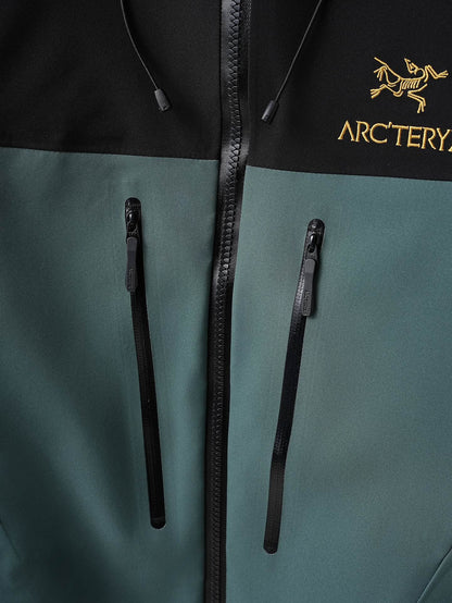CLIMBERS WINDSHELL “Black Green”
