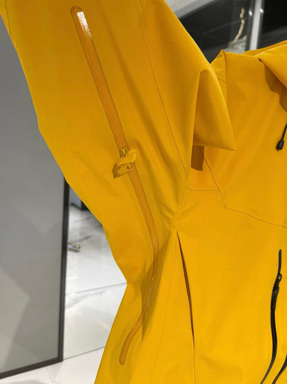 CLIMBERS WINDSHELL “Egyptian Orange”