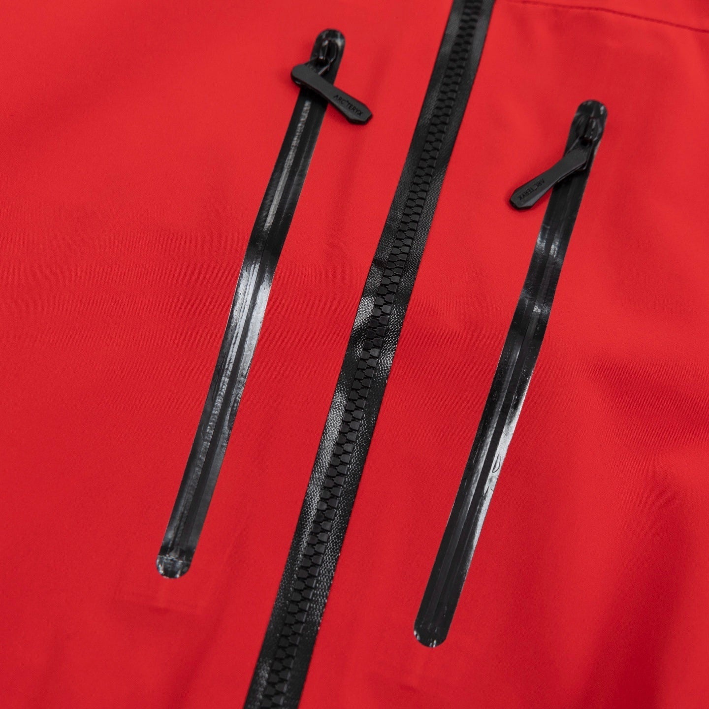 CLIMBERS WINDSHELL “Casper Red”