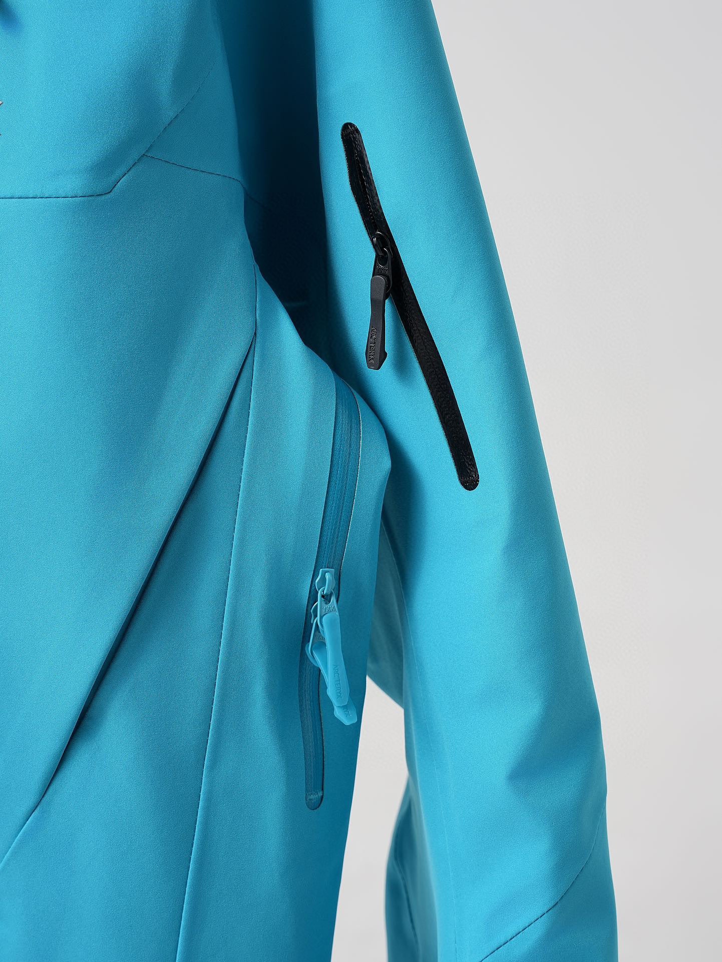 CLIMBERS WINDSHELL “Tetra Blue”