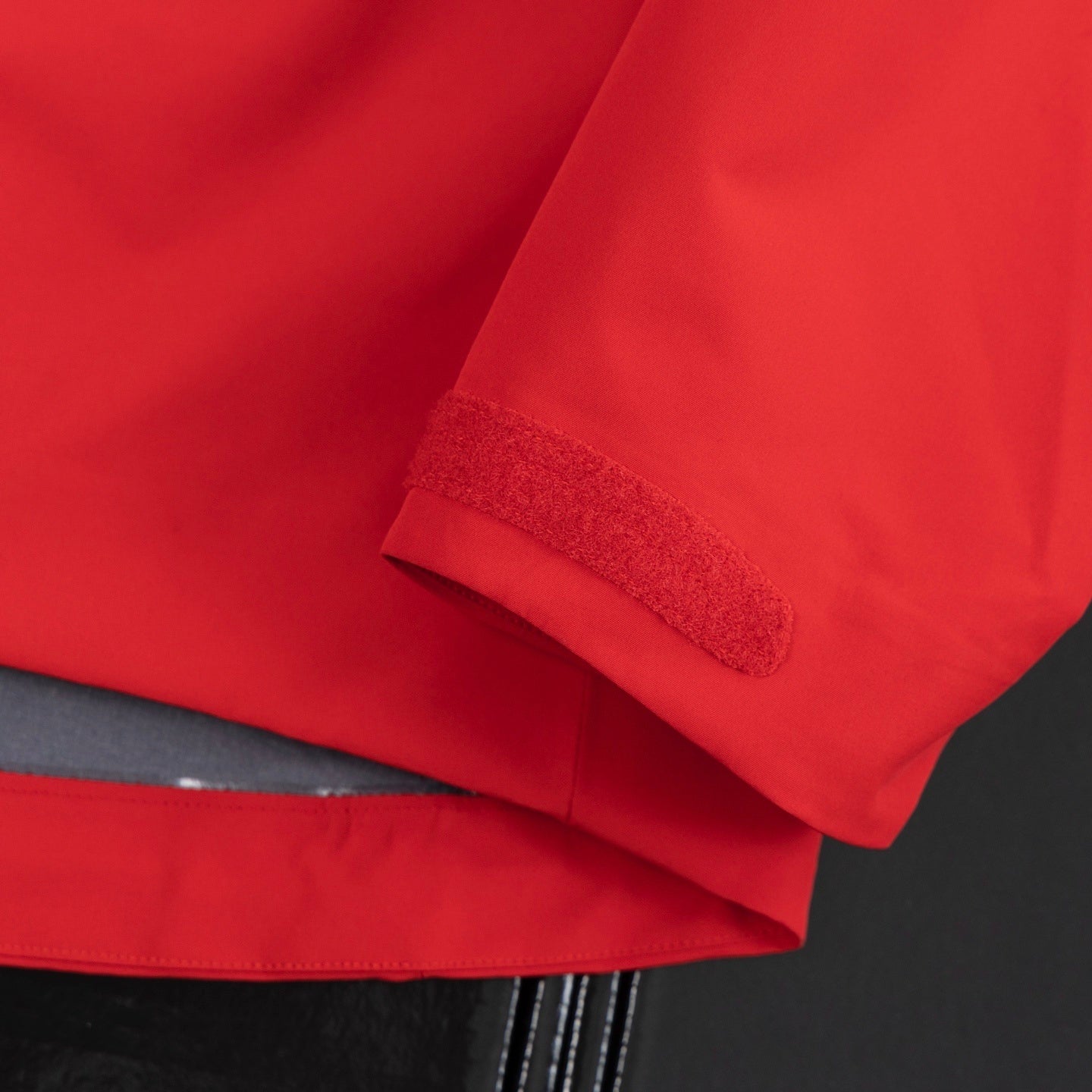CLIMBERS WINDSHELL “Casper Red”