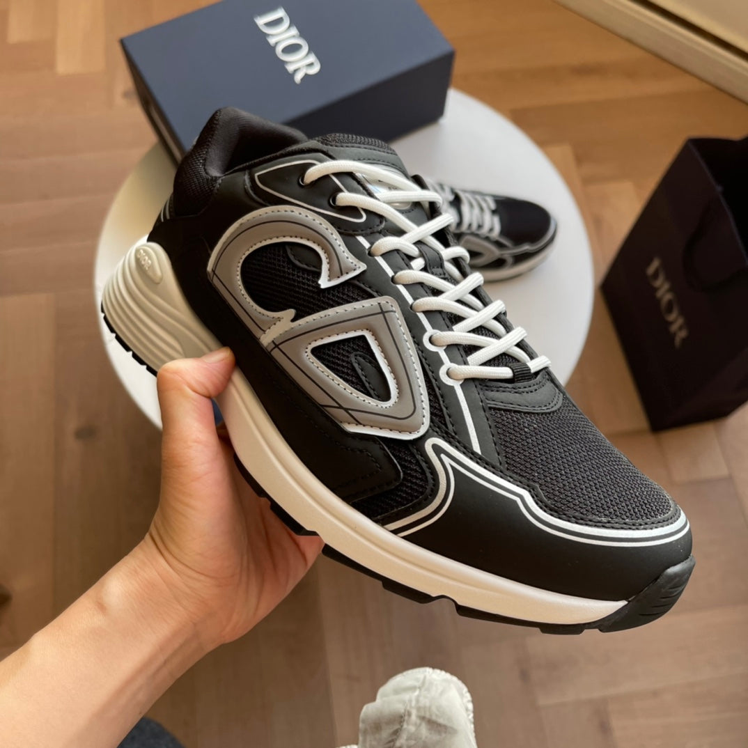 LOW RUNNER B30 “Black”