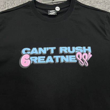 UTILITY GRAPHIC TEE “Can't Rush Greatness”