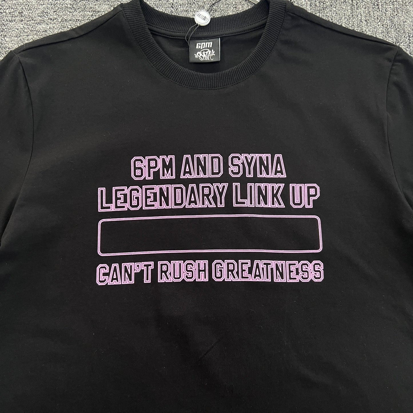 UTILITY GRAPHIC TEE “Can't Rush Greatness”