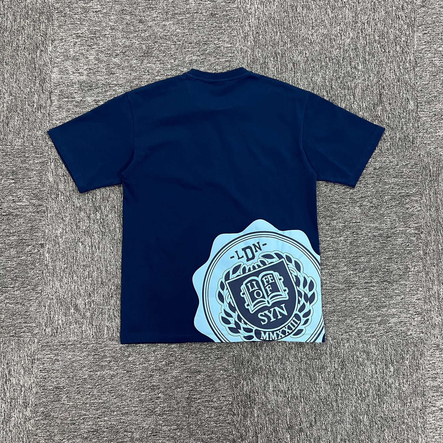 UTILITY GRAPHIC TEE “Blue Marine”