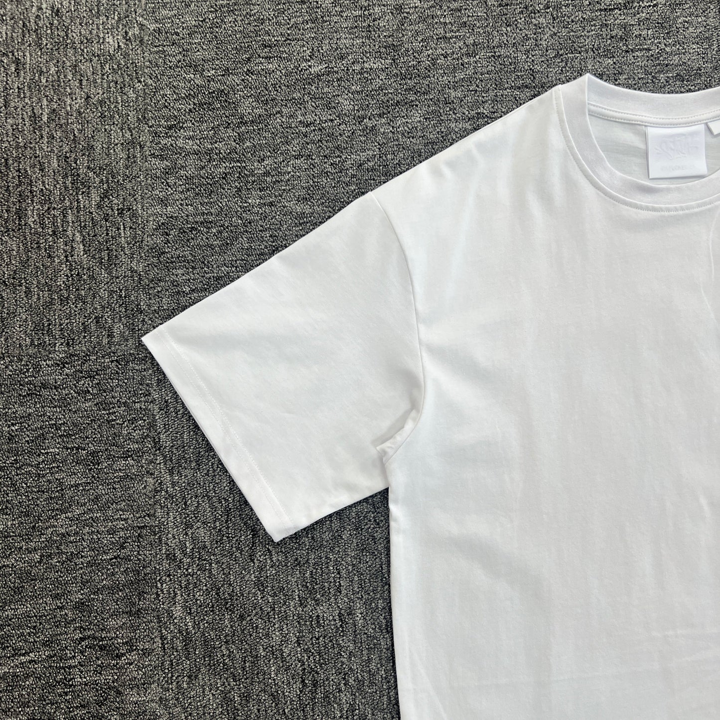 UTILITY GRAPHIC TEE “Fire White”