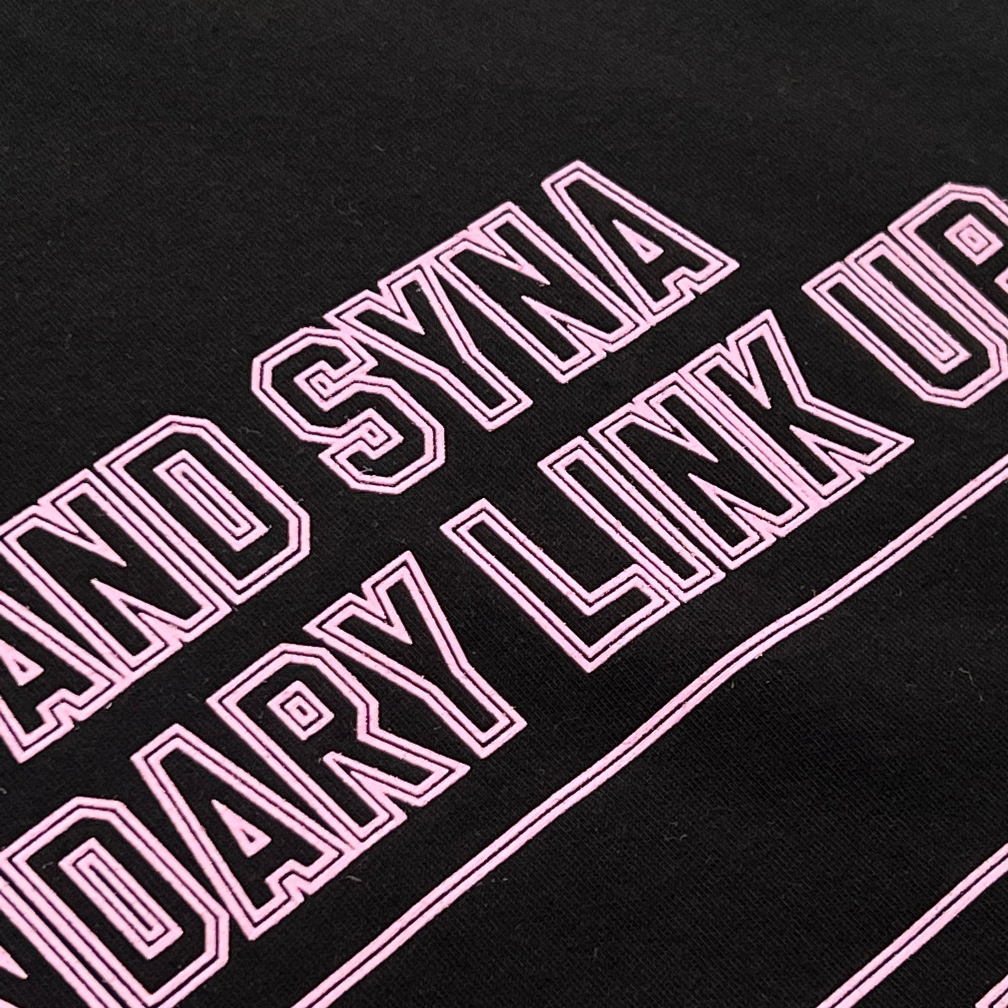 UTILITY GRAPHIC TEE “Can't Rush Greatness”