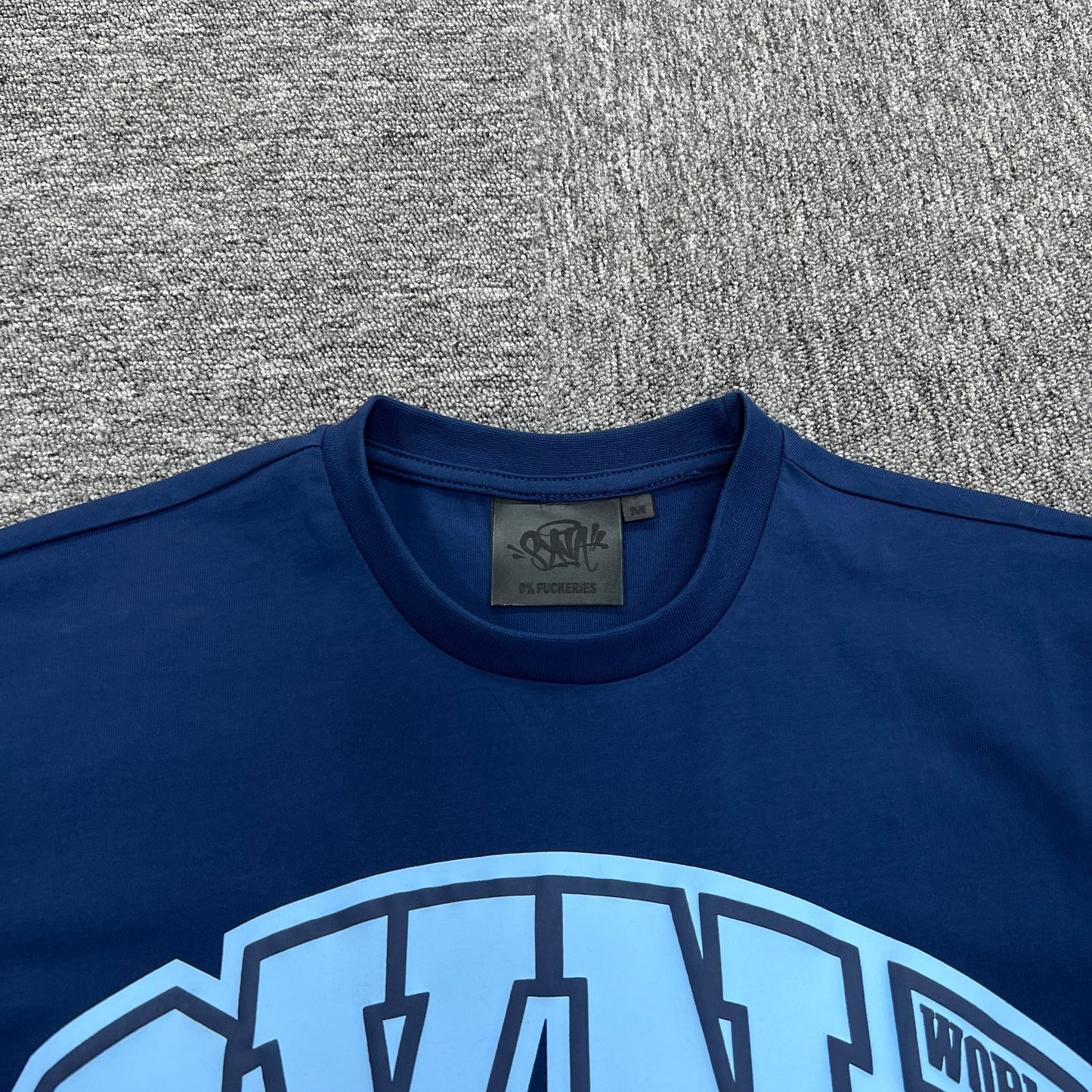 UTILITY GRAPHIC TEE “Blue Marine”