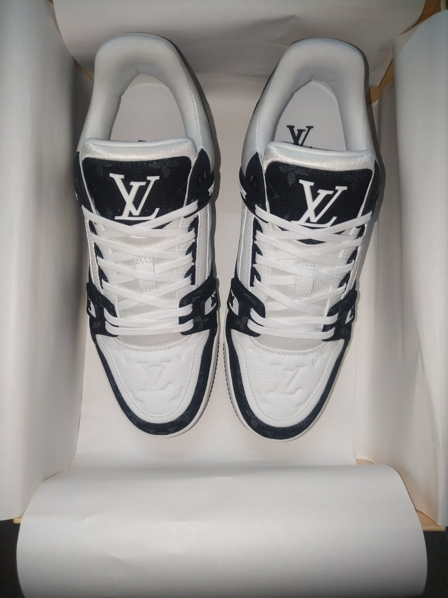 CHUNKY SKATE TRAINER “Black”