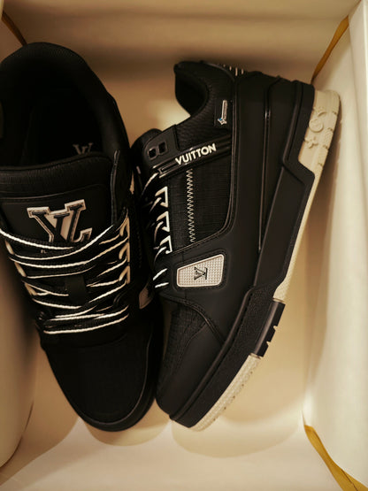 CHUNKY SKATE TRAINER “Dark”