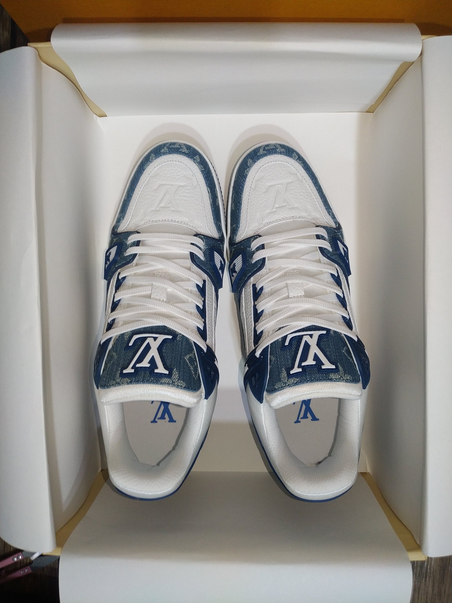 CHUNKY SKATE TRAINER “Blue Denim”