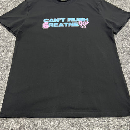 UTILITY GRAPHIC TEE “Can't Rush Greatness”