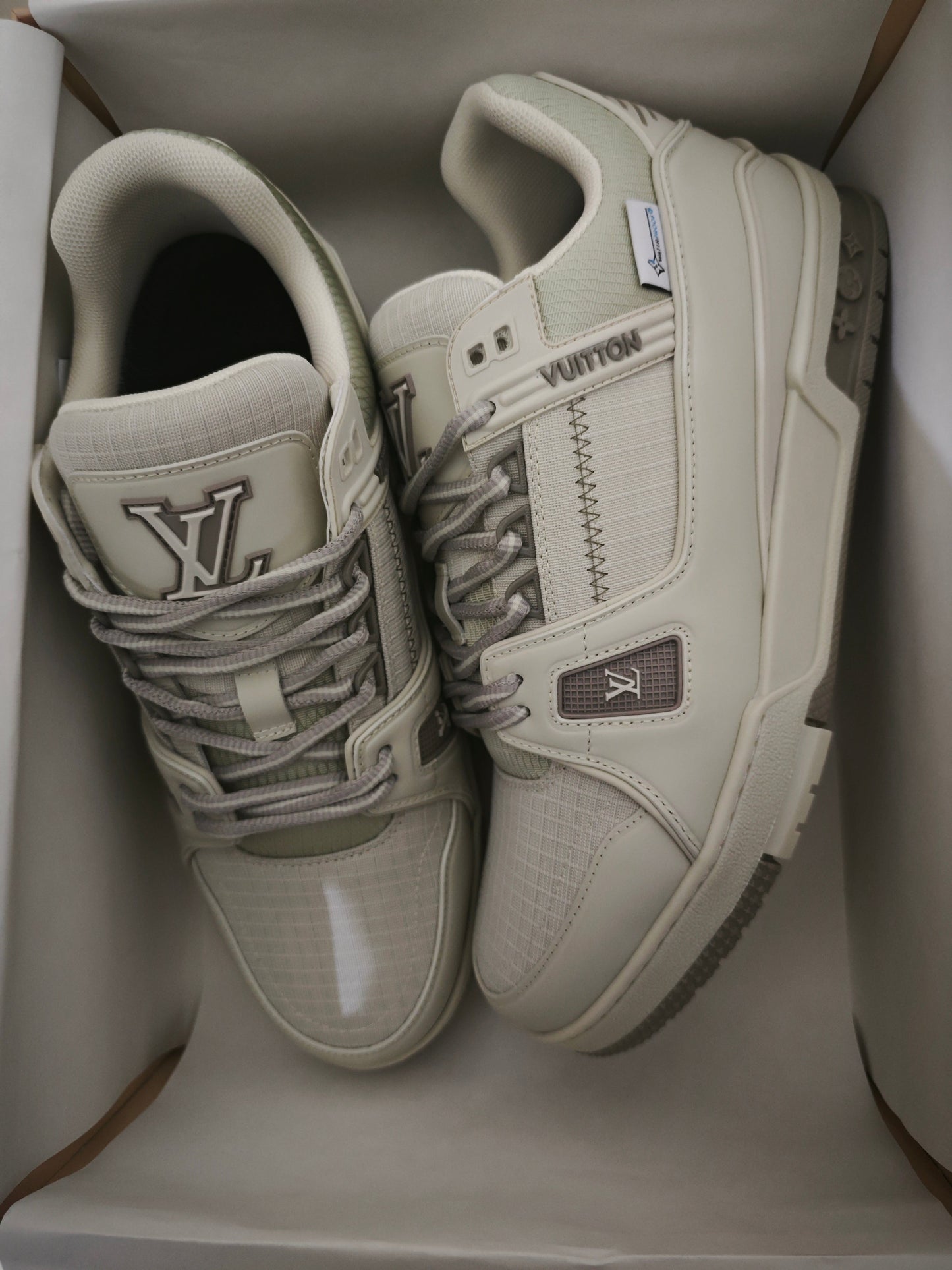 CHUNKY SKATE TRAINER “White Beige”