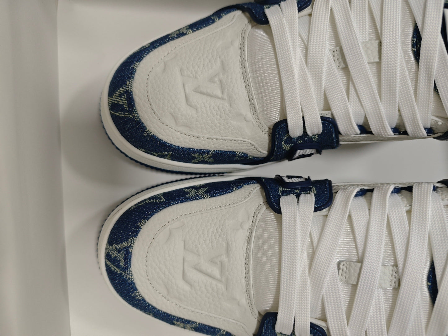 CHUNKY SKATE TRAINER “Blue Denim”