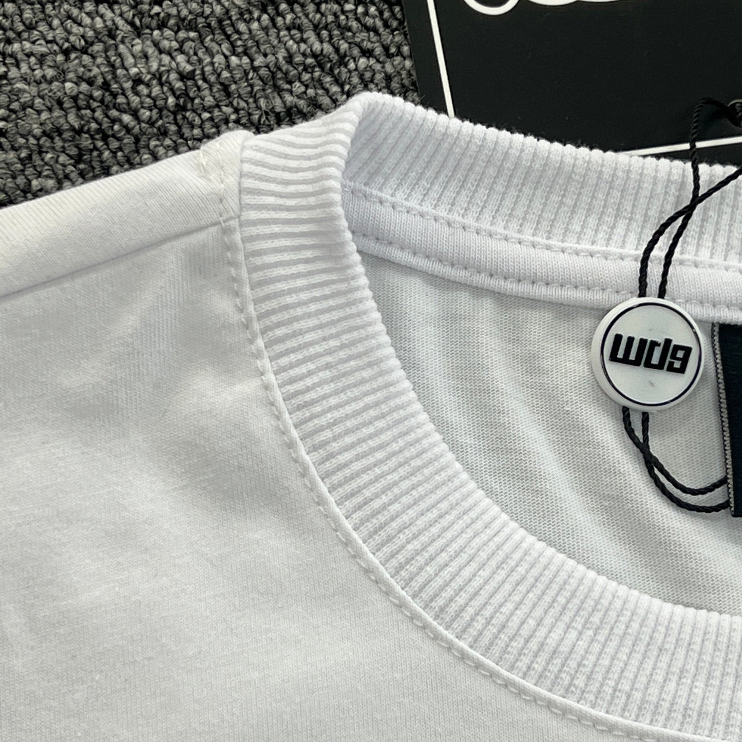 UTILITY GRAPHIC TEE “Can't Rush Greatness White”