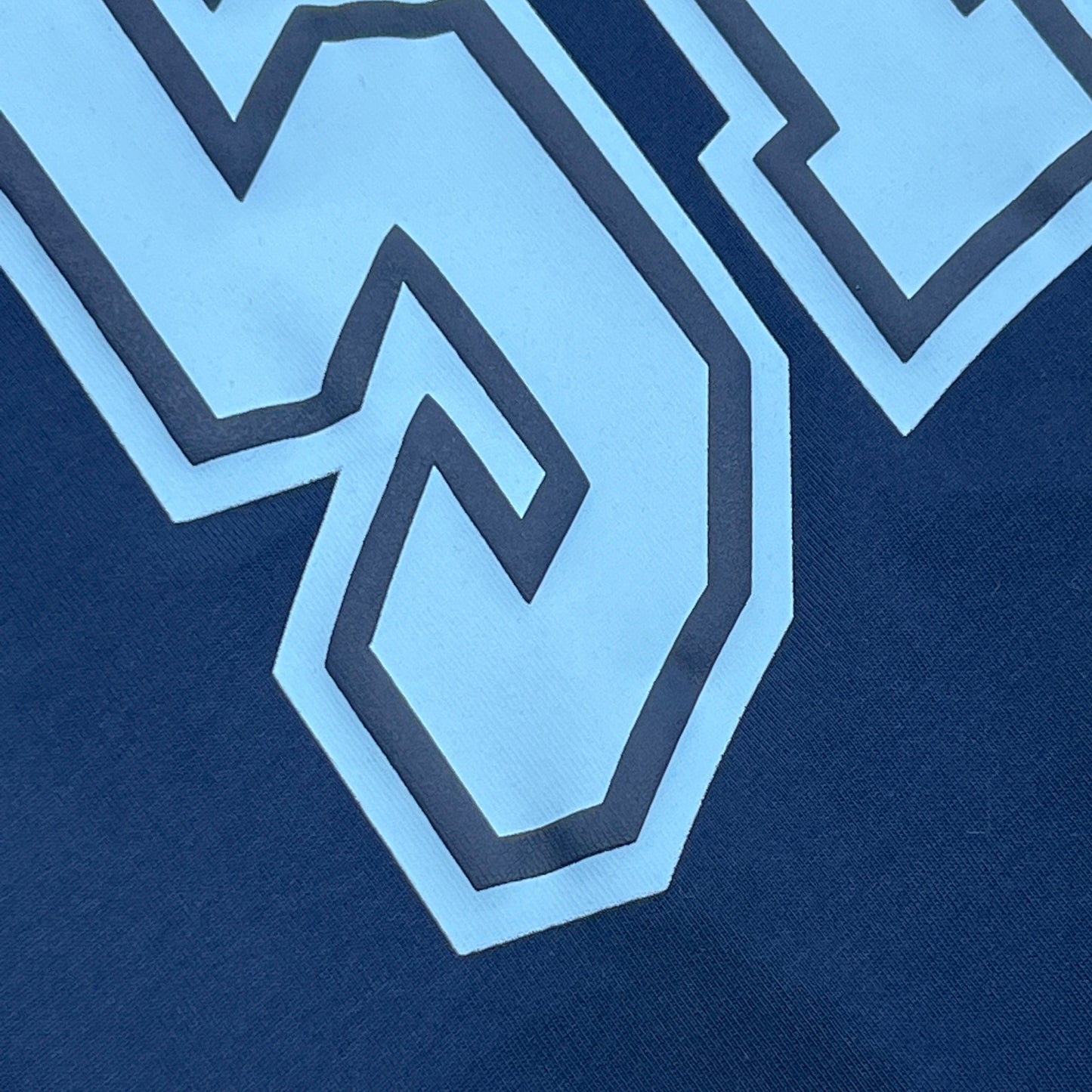 UTILITY GRAPHIC TEE “Blue Marine”