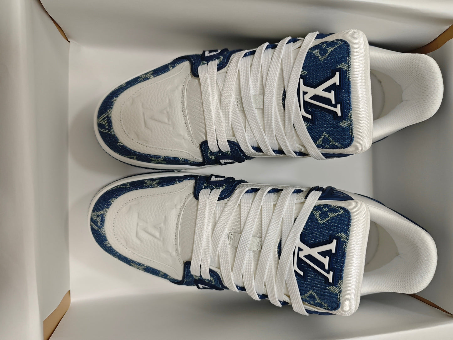 CHUNKY SKATE TRAINER “Blue Denim”