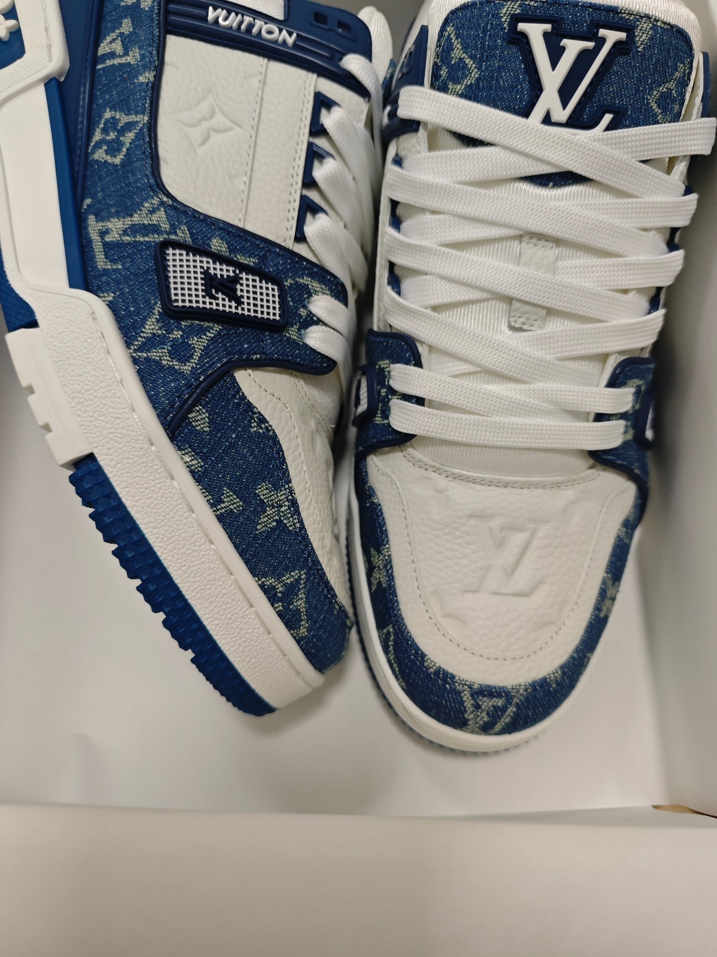 CHUNKY SKATE TRAINER “Blue Denim”