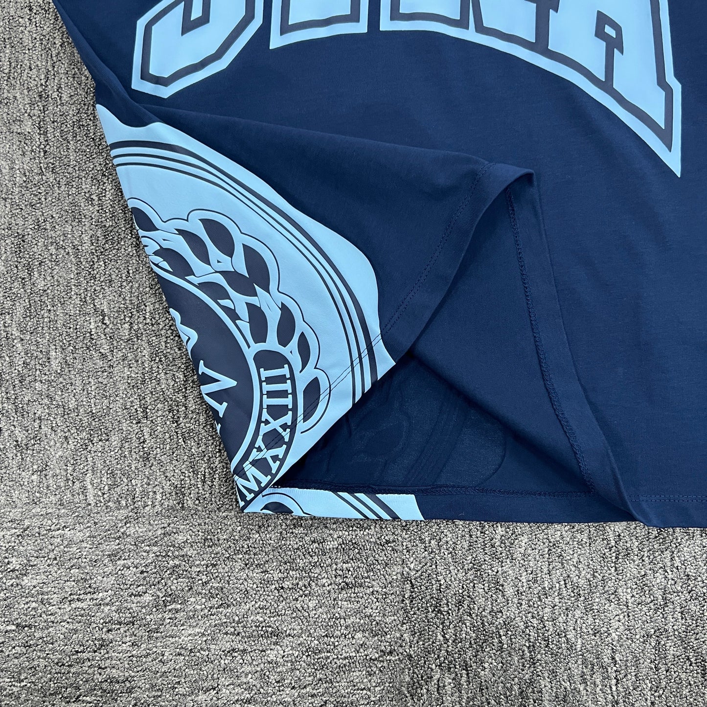 UTILITY GRAPHIC TEE “Blue Marine”