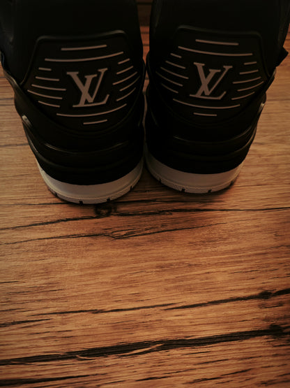 CHUNKY SKATE TRAINER “Dark”