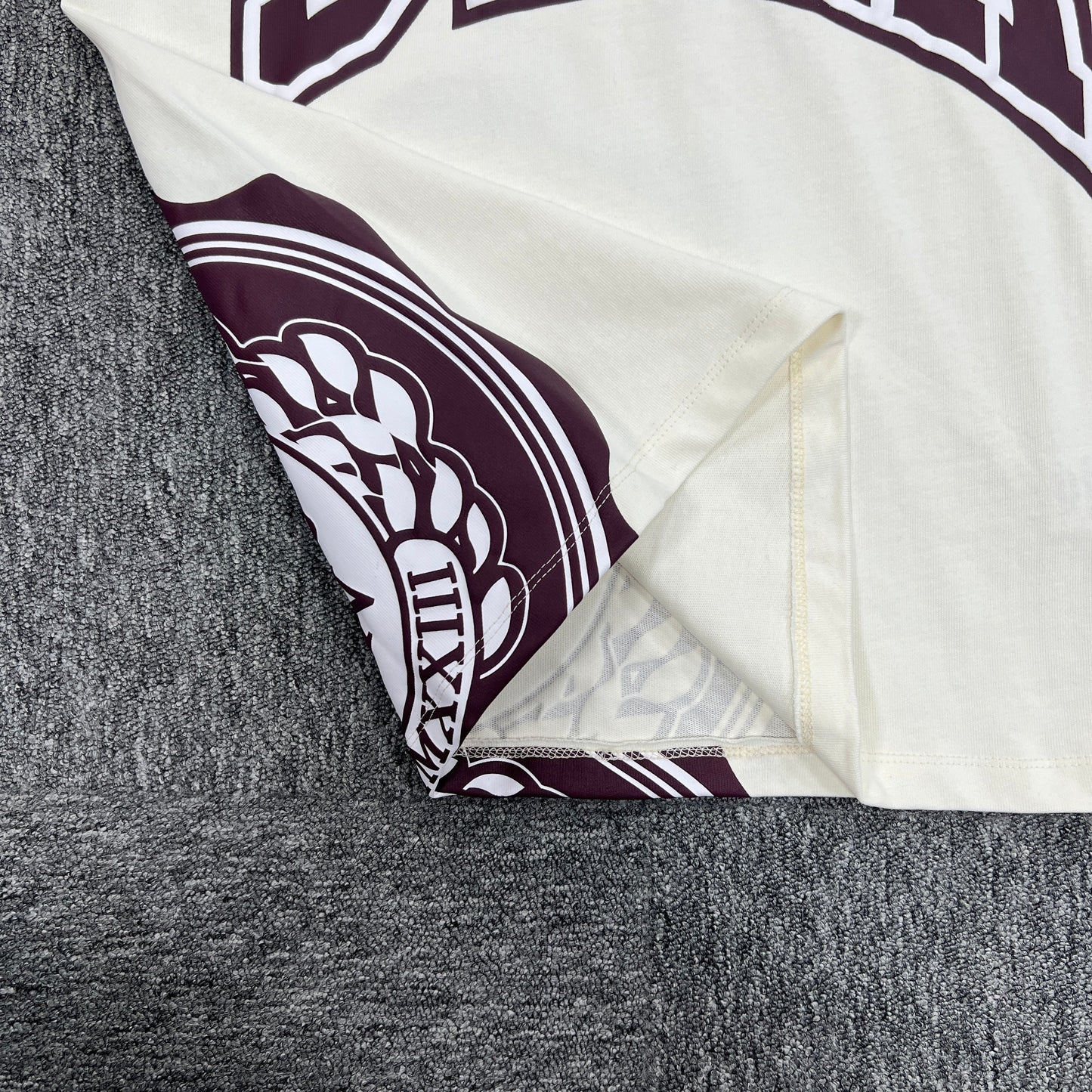 UTILITY GRAPHIC TEE “Burgundy Creme”
