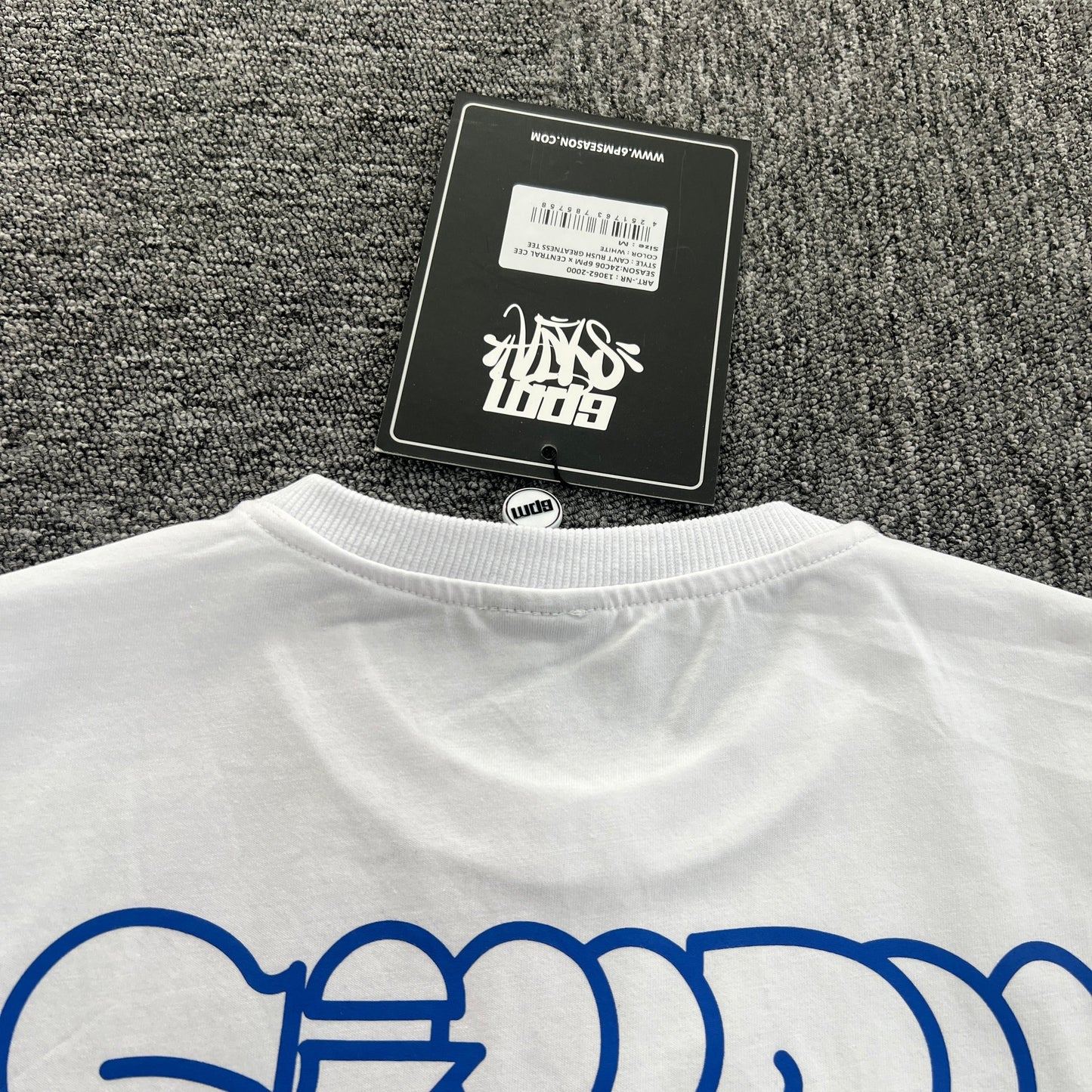 UTILITY GRAPHIC TEE “Can't Rush Greatness White”