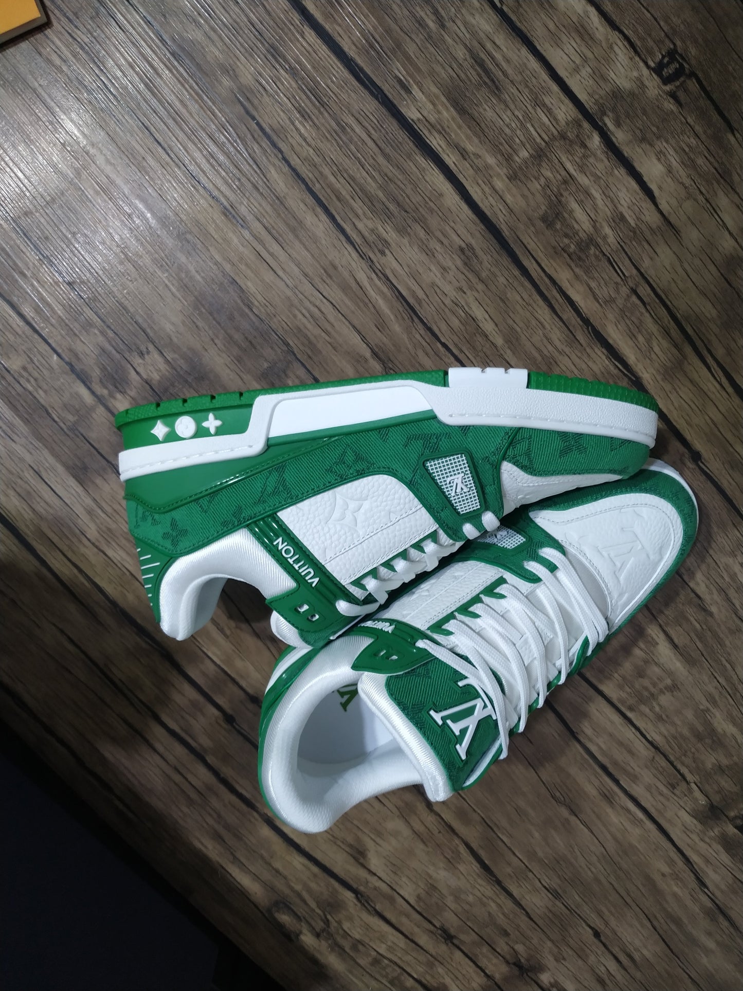 ARCHIVE TRAINER “Moss”