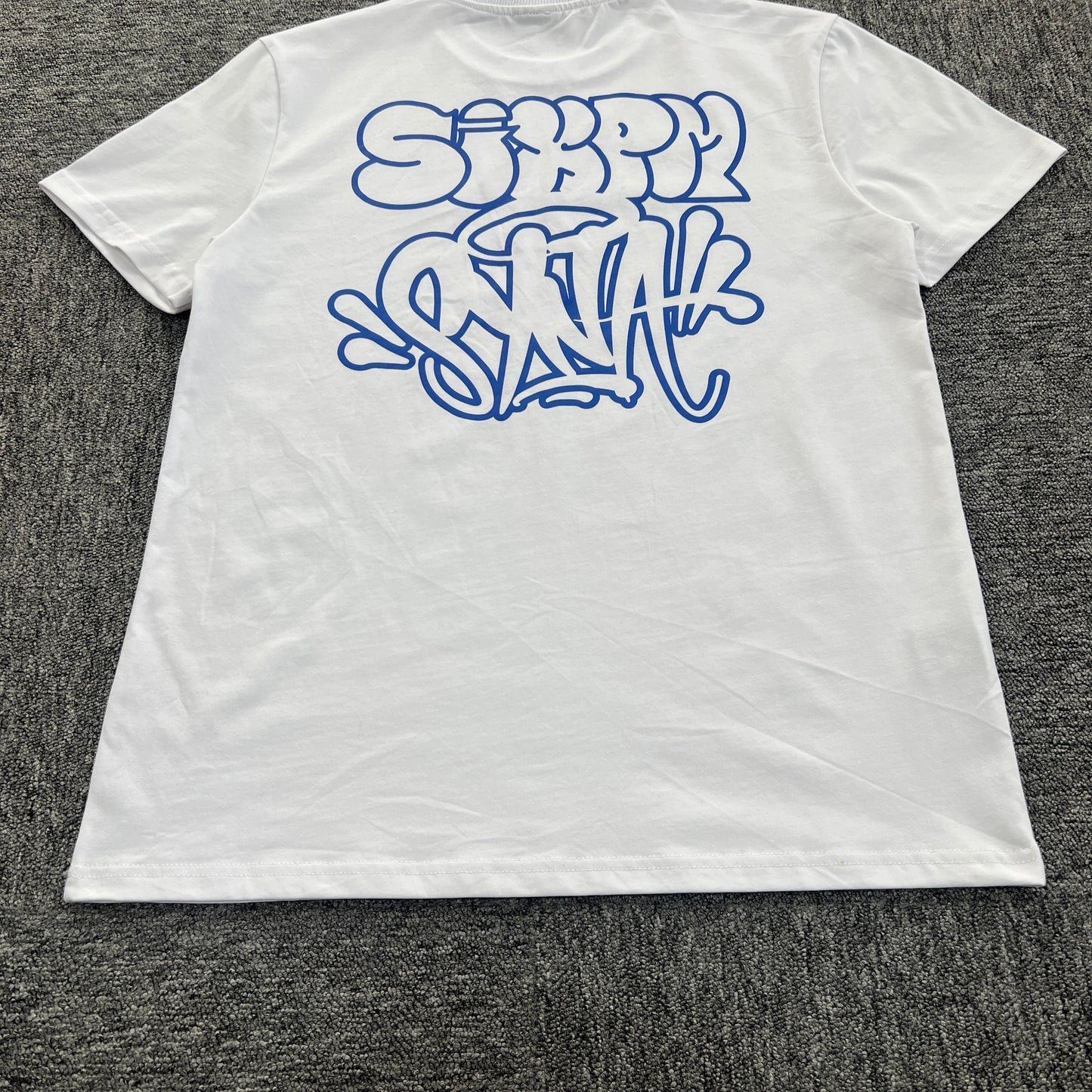 UTILITY GRAPHIC TEE “Can't Rush Greatness White”