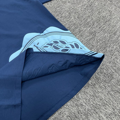 UTILITY GRAPHIC TEE “Blue Marine”
