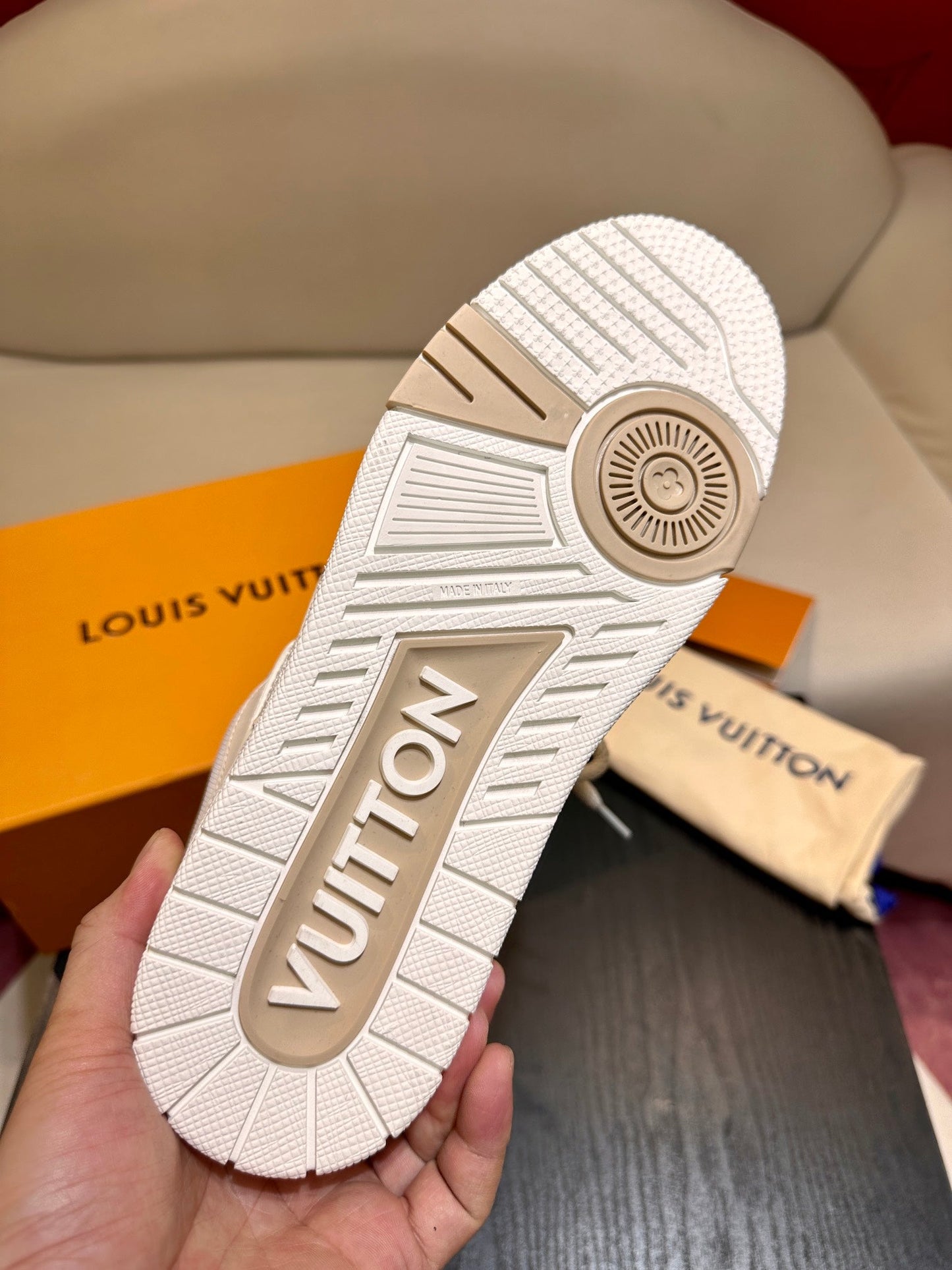 CHUNKY SKATE TRAINER “White Beige”