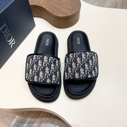 MOLDED FOAM SLIDE “Sand & Black”
