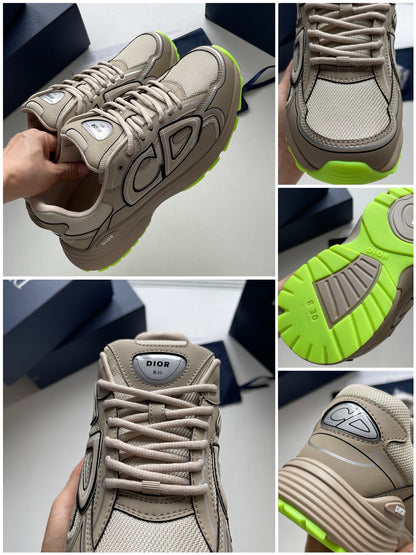 LOW RUNNER B30 “Beige Neon”