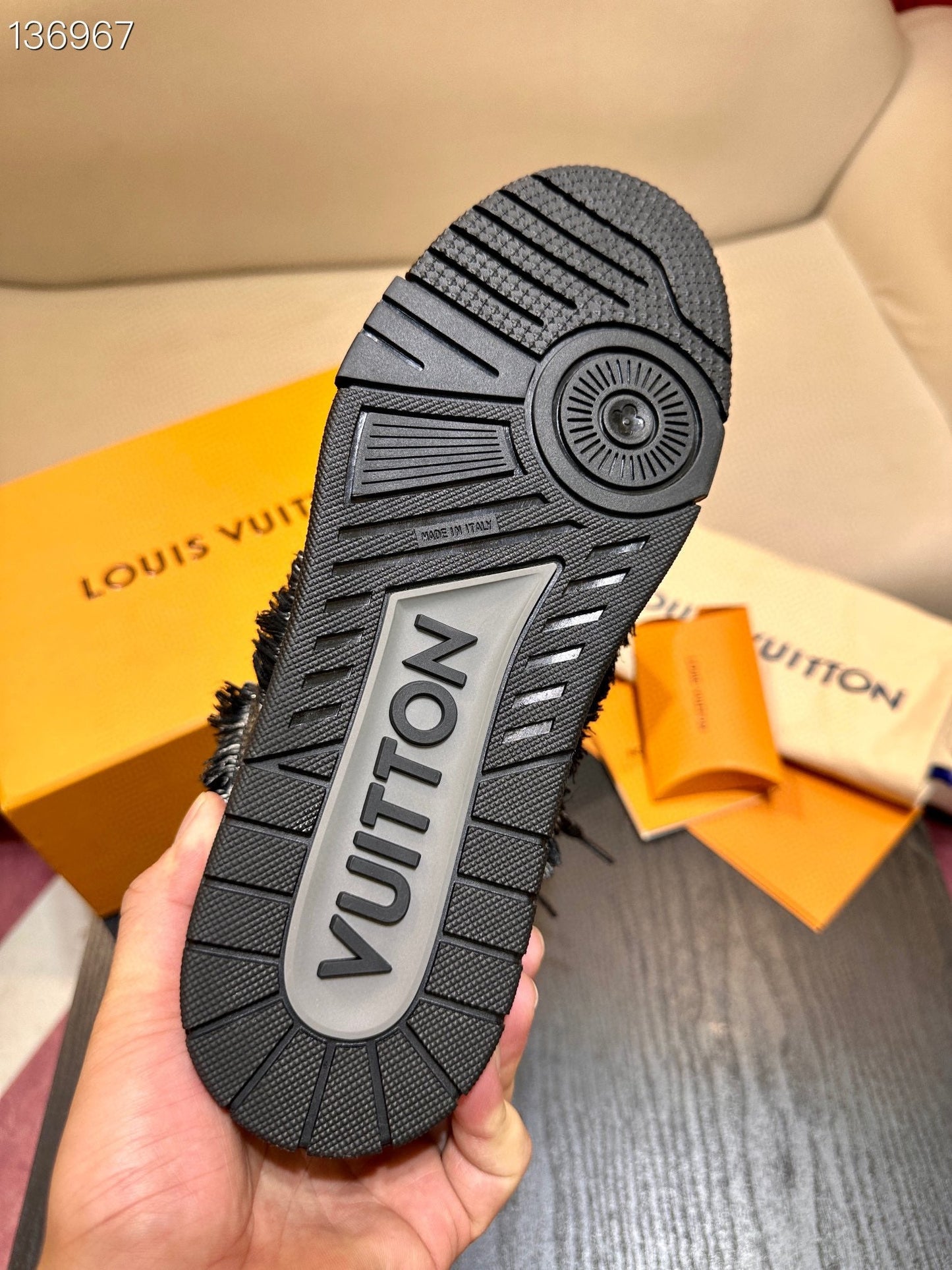 CHUNKY SKATE TRAINER “Sparkling Black”