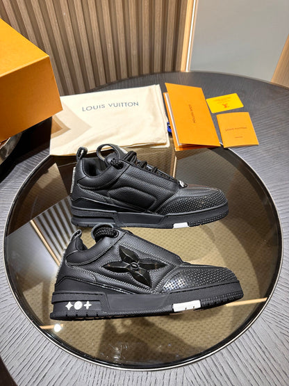 CHUNKY SKATE TRAINER “Carbon Black”