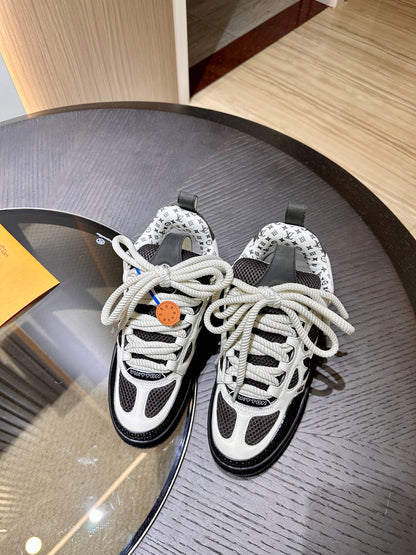 CHUNKY SKATE TRAINER “White Black”