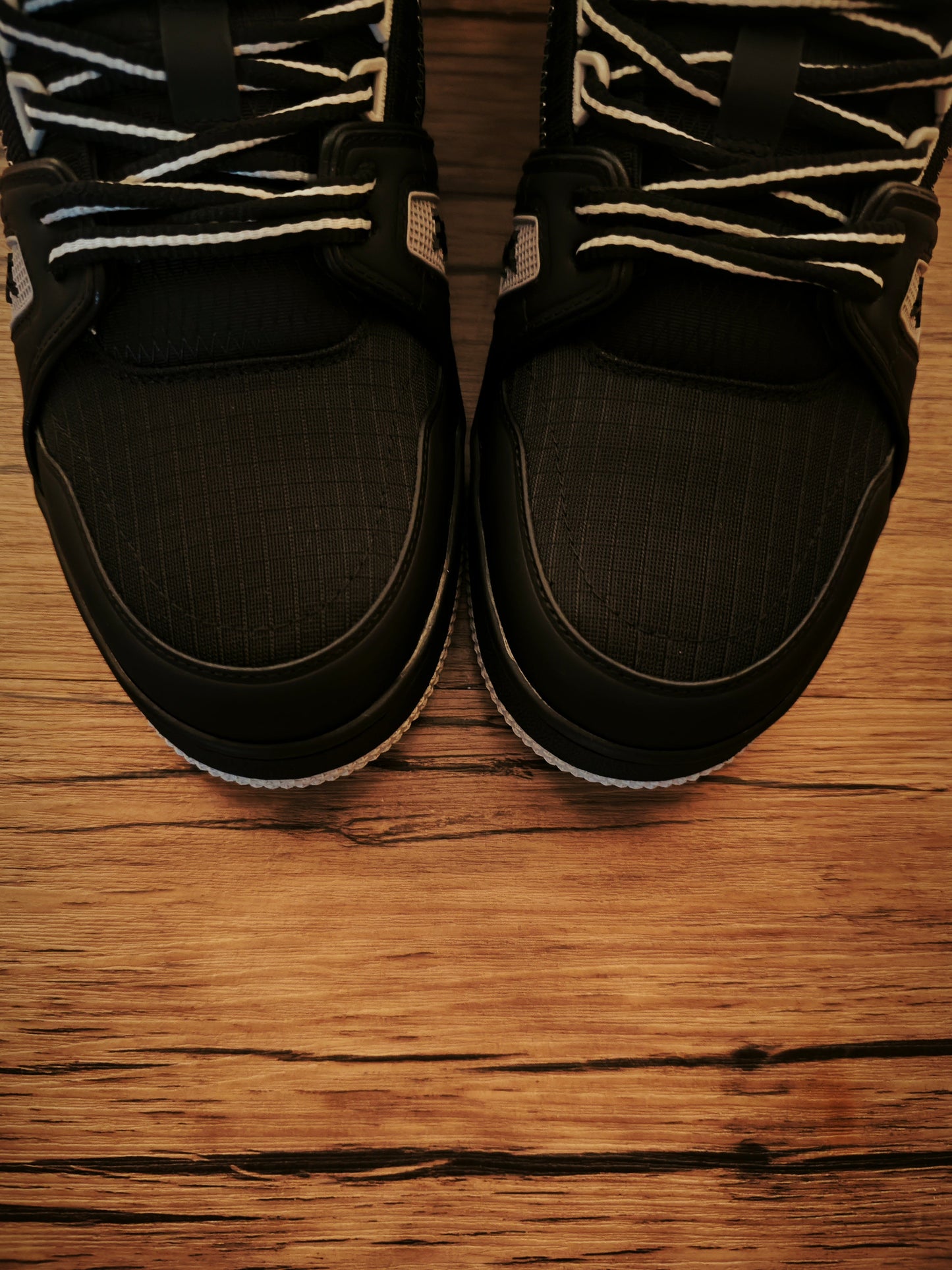 CHUNKY SKATE TRAINER “Dark”