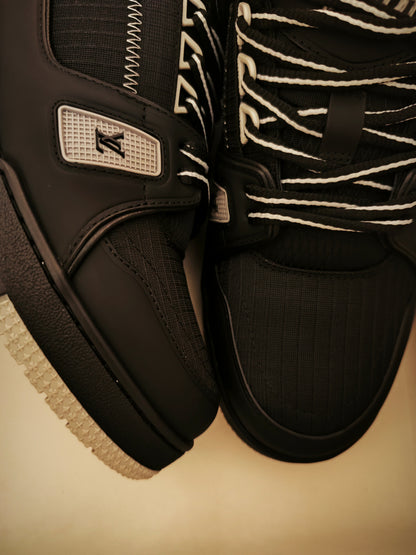 CHUNKY SKATE TRAINER “Dark”