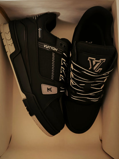 CHUNKY SKATE TRAINER “Dark”