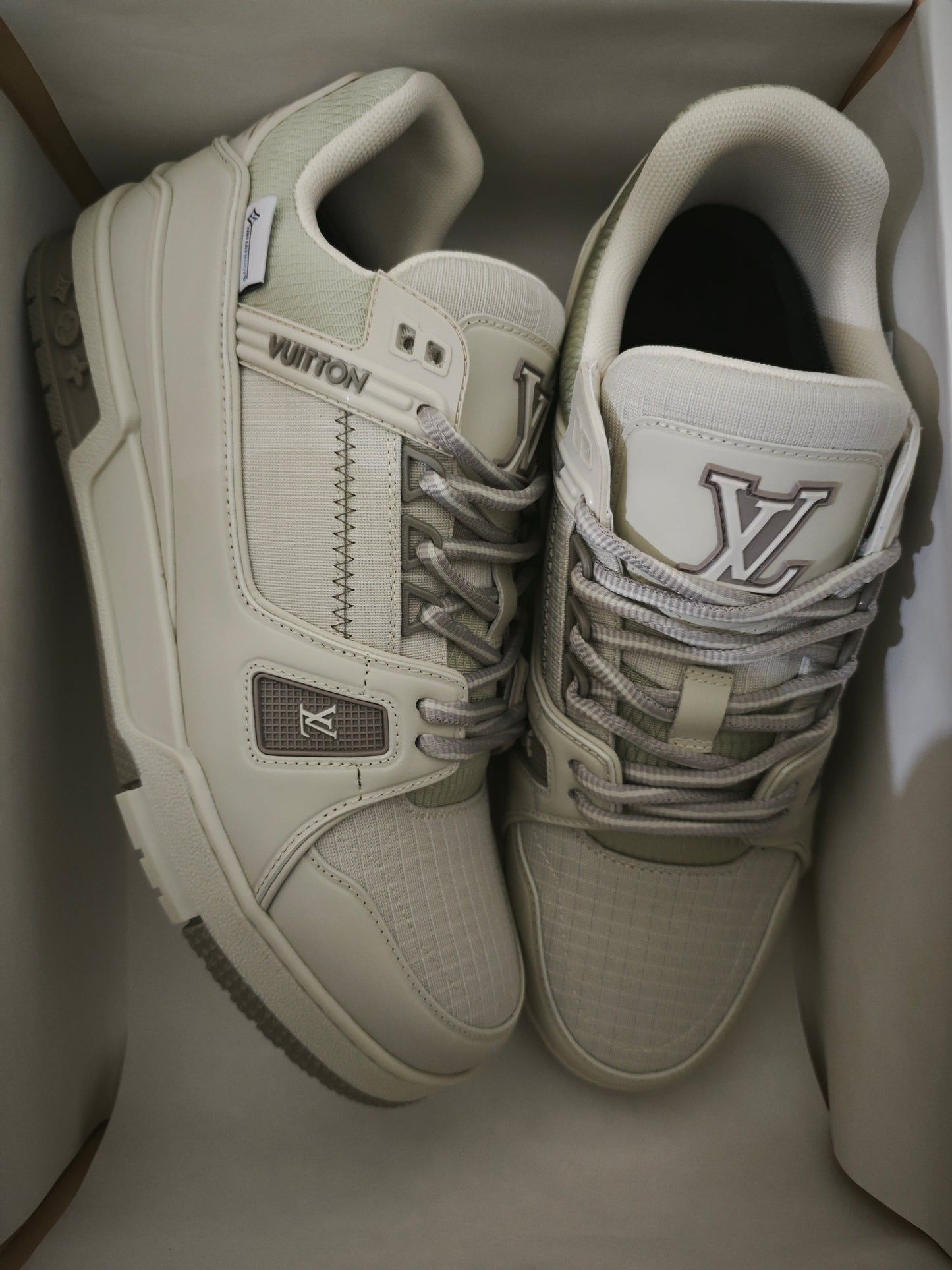 CHUNKY SKATE TRAINER “White Beige”