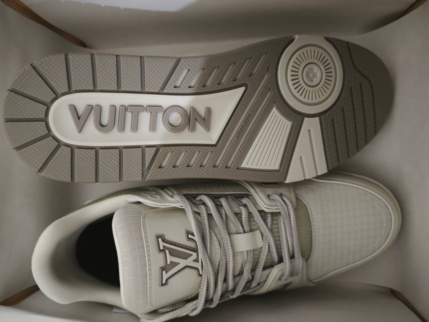 CHUNKY SKATE TRAINER “White Beige”