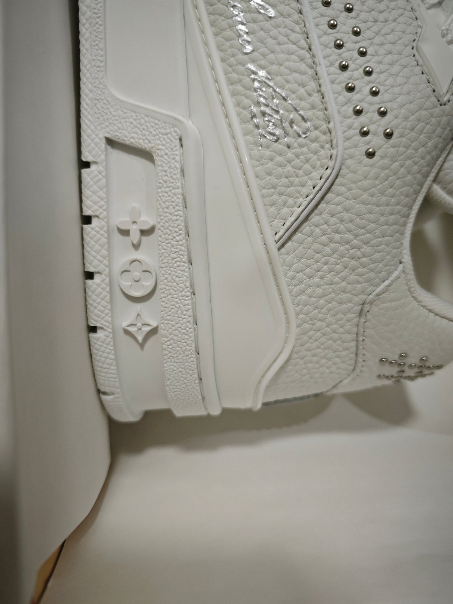 CHUNKY SKATE TRAINER “White Gray”