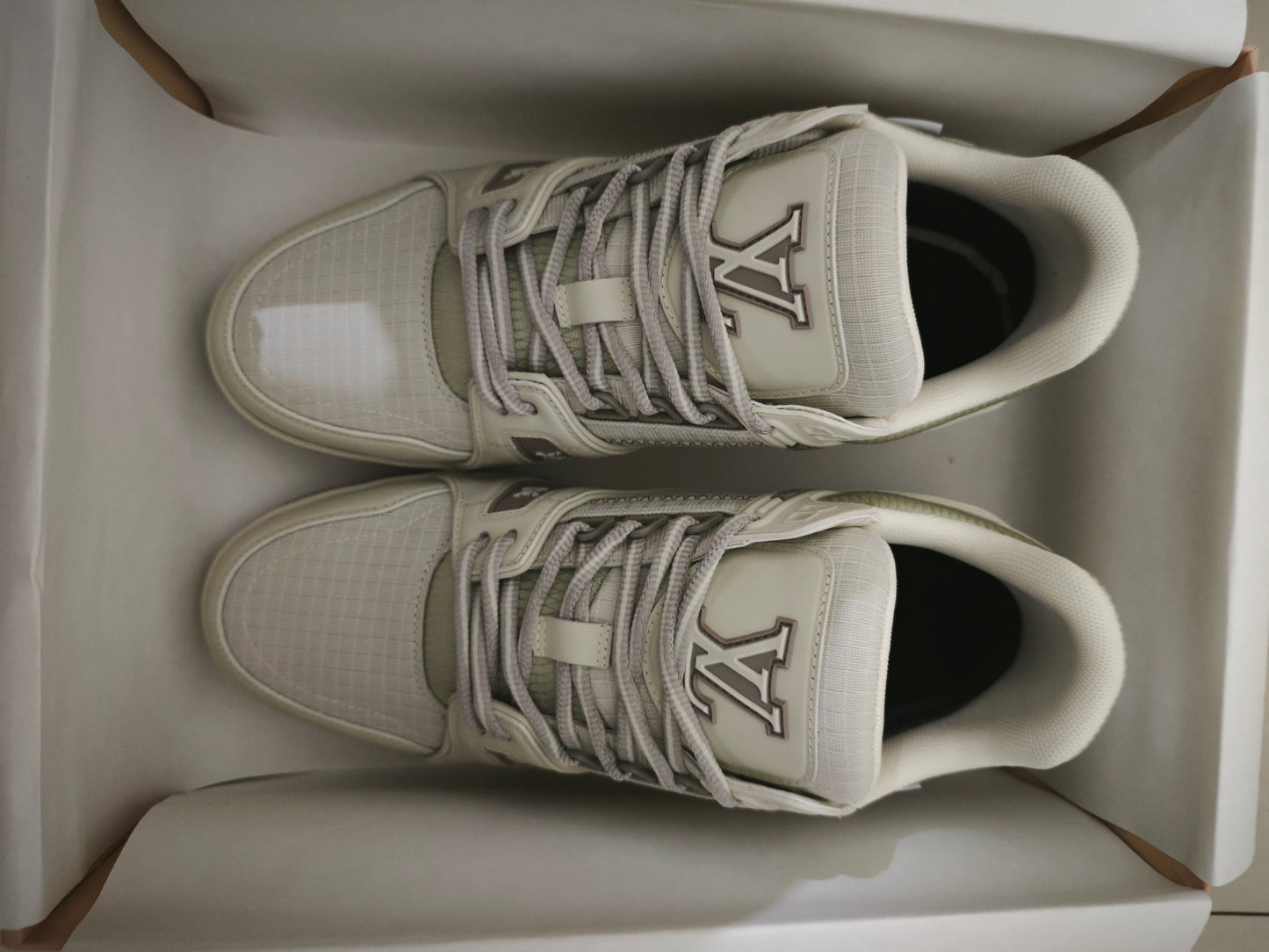 CHUNKY SKATE TRAINER “White Beige”
