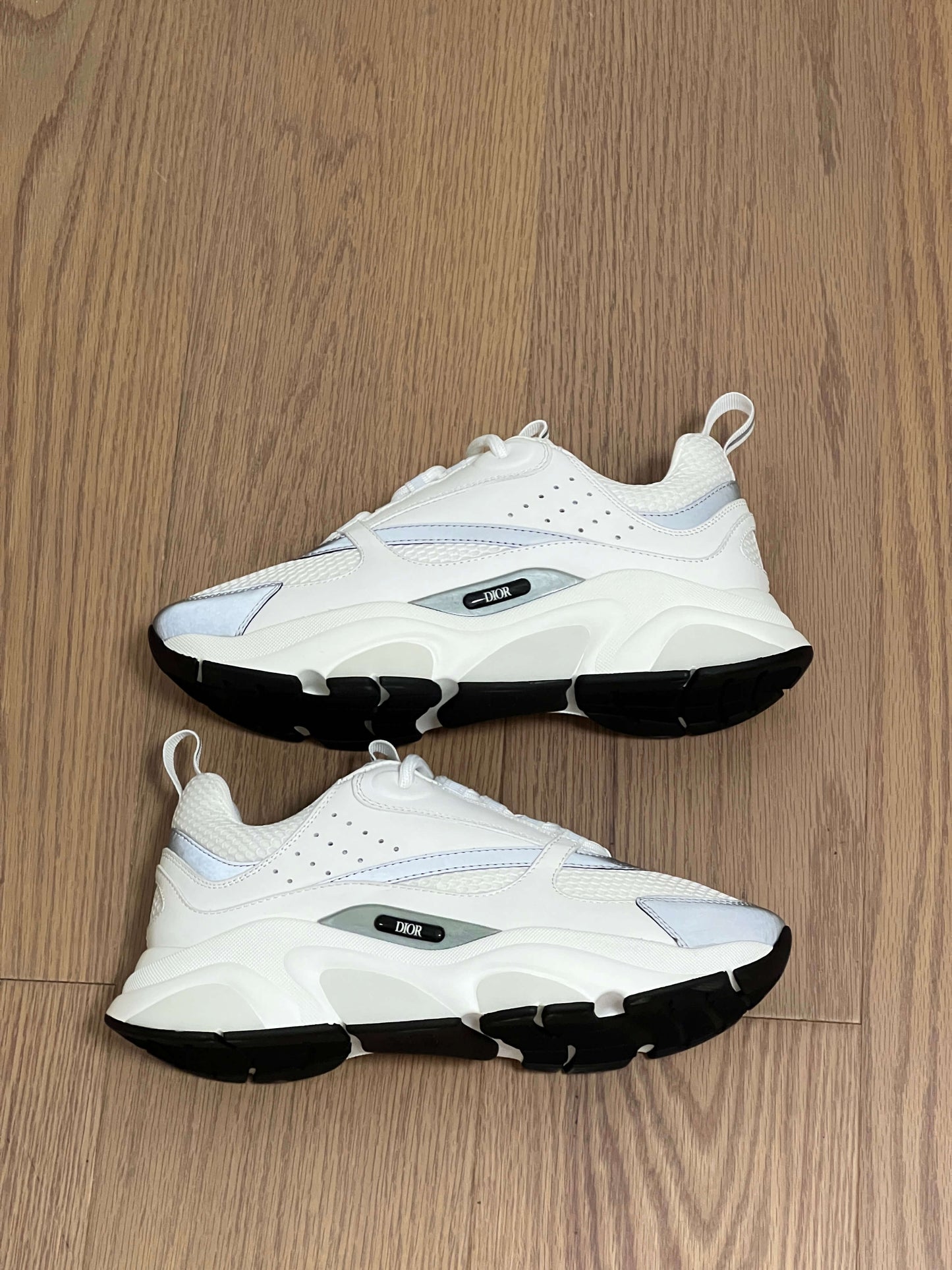 LOW RUNNER B22 “White”