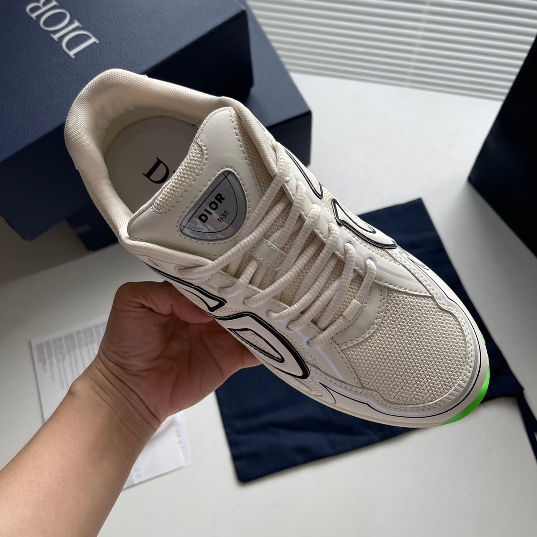 LOW RUNNER B30 “Grey Neon”