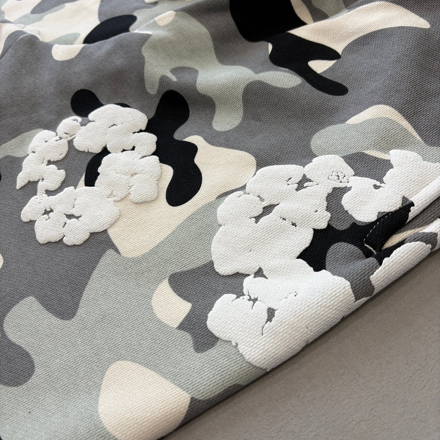 WASHED INDIGO SET “Camo White”